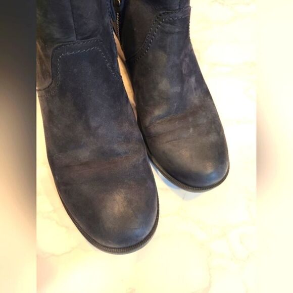 Teva Foxy Waterproof Black Suede Bootie, Side-zip Closure | 9 - Picture 7 of 12